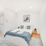 Ajuda Deluxe Apartment *